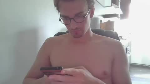 Snapshot of servandomier chatting on 13, 4, 2026 mier online show from 13, 4, 2026