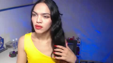 Bella online show from 2, 11, 2025