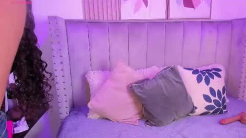 Snapshot of seshat_hitt_ chatting on 25, 6, 2026 Danna online show from 25, 6, 2026