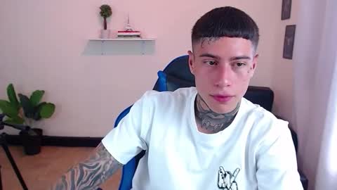 Snapshot of setthomas chatting on 22, 10, 2025 Thomas online show from 22, 10, 2025