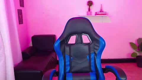 Snapshot of setthomas chatting on 5, 1, 2026 Thomas online show from 5, 1, 2026