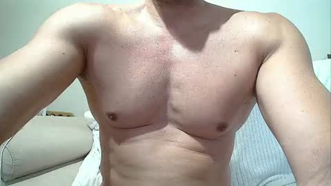 SEX MACHINE 19 online show from 11, 6, 2026