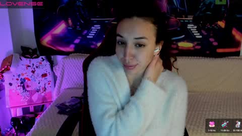 Leyila Johnnyn online show from 13, 1, 2025