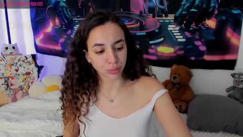 Leyila Johnnyn online show from 26, 2, 2025