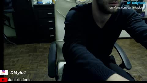 Snapshot of sexandsexy1999 chatting on 9, 1, 2025 Daniel Taylor online show from 9, 1, 2025