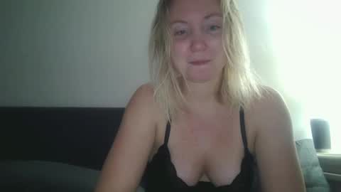 Snapshot of sexiirose22 chatting on 6, 2, 2025 Rose online show from 6, 2, 2025