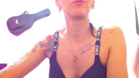 sexmilkdirty online show from 23, 1, 2025