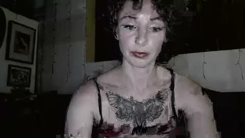 Trixy Rose online show from 19, 2, 2025