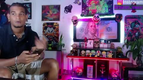 Aharon  ravelo online show from 7, 4, 2026
