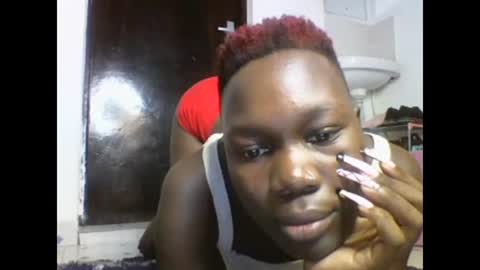 Snapshot of sexqueen02 chatting on 6, 1, 2025 sexqueen02 online show from 6, 1, 2025