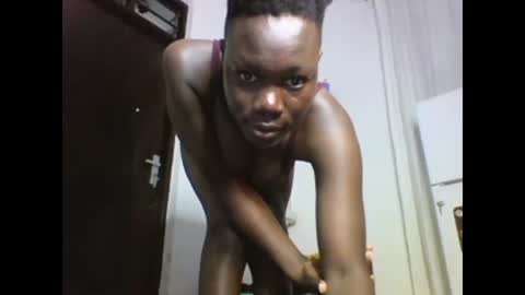 Snapshot of sexqueen02 chatting on 25, 1, 2025 sexqueen02 online show from 25, 1, 2025