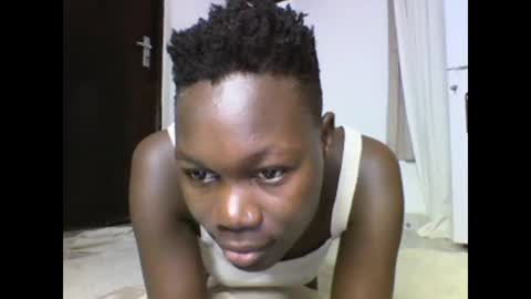 Snapshot of sexqueen02 chatting on 13, 2, 2025 sexqueen02 online show from 13, 2, 2025