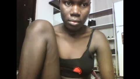 Snapshot of sexqueen02 chatting on 23, 2, 2025 sexqueen02 online show from 23, 2, 2025