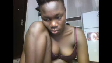 Snapshot of sexqueen02 chatting on 25, 2, 2025 sexqueen02 online show from 25, 2, 2025