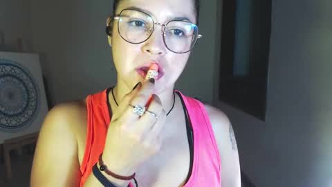 Snapshot of sexwwoman chatting on 28, 1, 2025 CHIARA online show from 28, 1, 2025