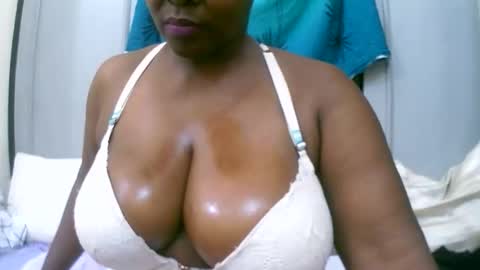 sexxi_ebony online show from 19, 11, 2025