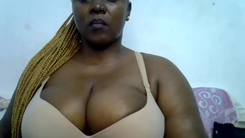 Snapshot of sexxi_ebony chatting on 9, 7, 2026 sexxi_ebony online show from 9, 7, 2026