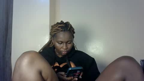 Snapshot of sexxy_amira chatting on 14, 10, 2025 sexxy_amira online show from 14, 10, 2025