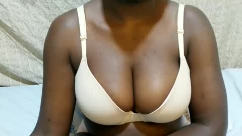 Snapshot of sexxy_maya1 chatting on 2, 6, 2026 sexxy_maya1 online show from 2, 6, 2026