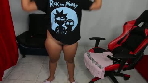 Snapshot of sexxyhot23 chatting on 22, 12, 2024 LINDA online show from 22, 12, 2024