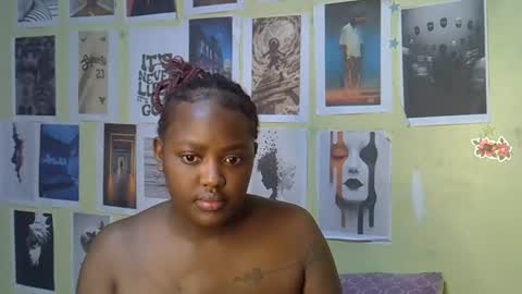Snapshot of sexxykaree chatting on 19, 4, 2026 sexxykaree online show from 19, 4, 2026