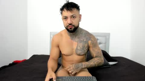 sexxylatincouple1 online show from 29, 5, 2026