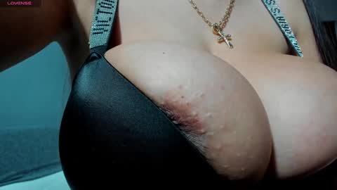 Snapshot of sexxymeriemm chatting on 3, 12, 2024 sexxymeriemm online show from 3, 12, 2024