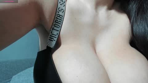 Snapshot of sexxymeriemm chatting on 13, 1, 2025 sexxymeriemm online show from 13, 1, 2025