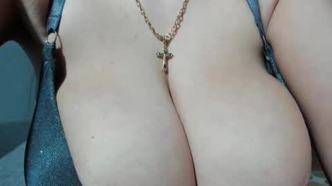 Snapshot of sexxymeriemm chatting on 25, 2, 2025 sexxymeriemm online show from 25, 2, 2025