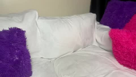 sexy_aluna online show from 18, 4, 2026