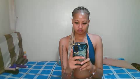 sexy_bluegirl online show from 19, 4, 2026