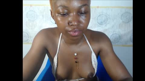 Snapshot of sexy_bluey247 chatting on 1, 10, 2025 sexy_bluey247 online show from 1, 10, 2025