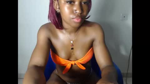 Snapshot of sexy_bluey247 chatting on 24, 10, 2025 sexy_bluey247 online show from 24, 10, 2025