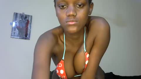 Snapshot of sexy_boobs23 chatting on 13, 1, 2025 liya online show from 13, 1, 2025