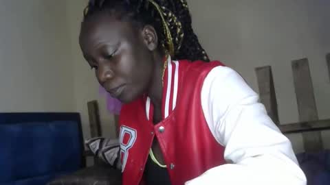 sexy_butty01 online show from 10, 9, 2025