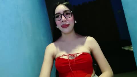 sexy_emily92 online show from 26, 2, 2026