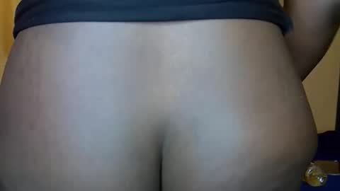 sexy_esther92 online show from 17, 3, 2026