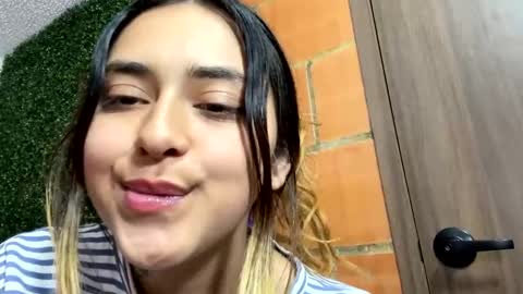 Antonella online show from 10, 2, 2025