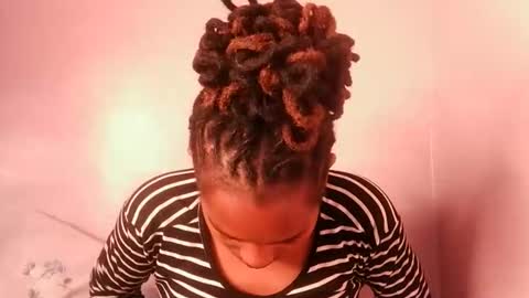 Snapshot of sexy_joyline chatting on 30, 11, 2025 joy online show from 30, 11, 2025