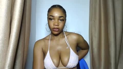 Snapshot of sexy_kitty881 chatting on 10, 9, 2025 Sexy kitty881 online show from 10, 9, 2025