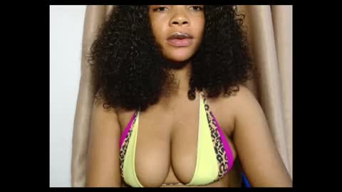 Snapshot of sexy_kitty881 chatting on 24, 9, 2025 Sexy kitty881 online show from 24, 9, 2025