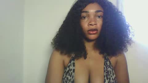 Snapshot of sexy_kitty881 chatting on 25, 9, 2025 Sexy kitty881 online show from 25, 9, 2025