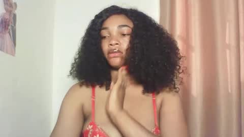 Snapshot of sexy_kitty881 chatting on 26, 9, 2025 Sexy kitty881 online show from 26, 9, 2025