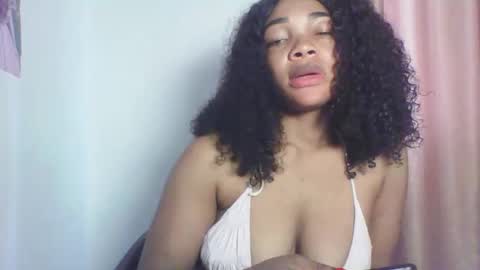 Snapshot of sexy_kitty881 chatting on 6, 10, 2025 Sexy kitty881 online show from 6, 10, 2025