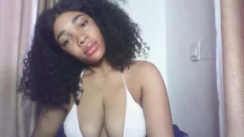 Snapshot of sexy_kitty881 chatting on 24, 10, 2025 Sexy kitty881 online show from 24, 10, 2025