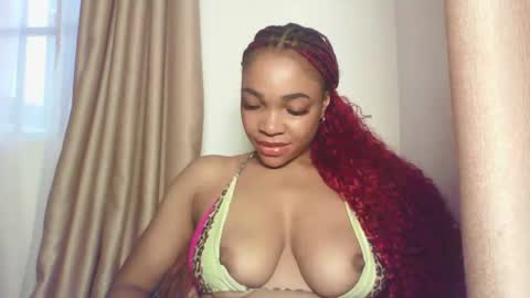 Snapshot of sexy_kitty881 chatting on 5, 11, 2025 Sexy kitty881 online show from 5, 11, 2025