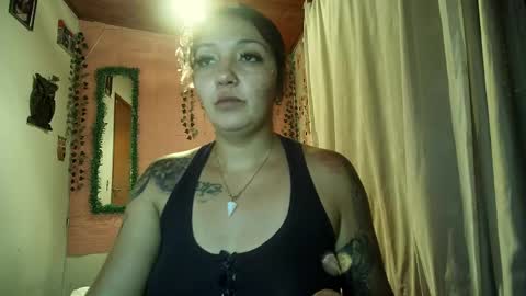 sexy lolas online show from 17, 4, 2026