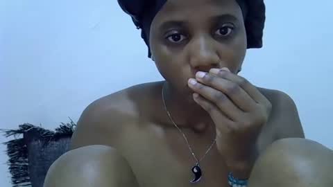 Snapshot of sexy_mayah64 chatting on 19, 5, 2026 sexy_mayah64 online show from 19, 5, 2026