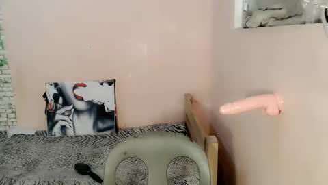 Snapshot of sexy_mikaxoxo chatting on 2, 2, 2025 mika online show from 2, 2, 2025