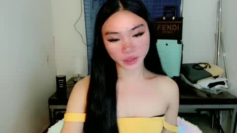 Snapshot of sexy_mikaxoxo chatting on 7, 2, 2025 mika online show from 7, 2, 2025